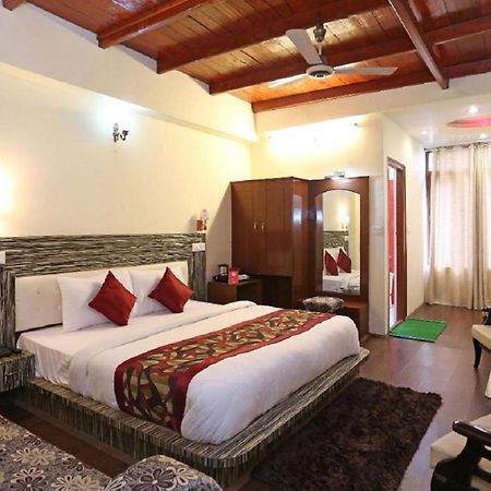 Goroomgo Moon Nainital Near Naini Lake - Parking & Lift Facilities -Hygiene And Spacious Room - Best Seller ภายนอก รูปภาพ