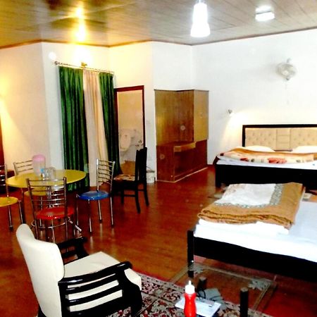 Goroomgo Moon Nainital Near Naini Lake - Parking & Lift Facilities -Hygiene And Spacious Room - Best Seller ภายนอก รูปภาพ