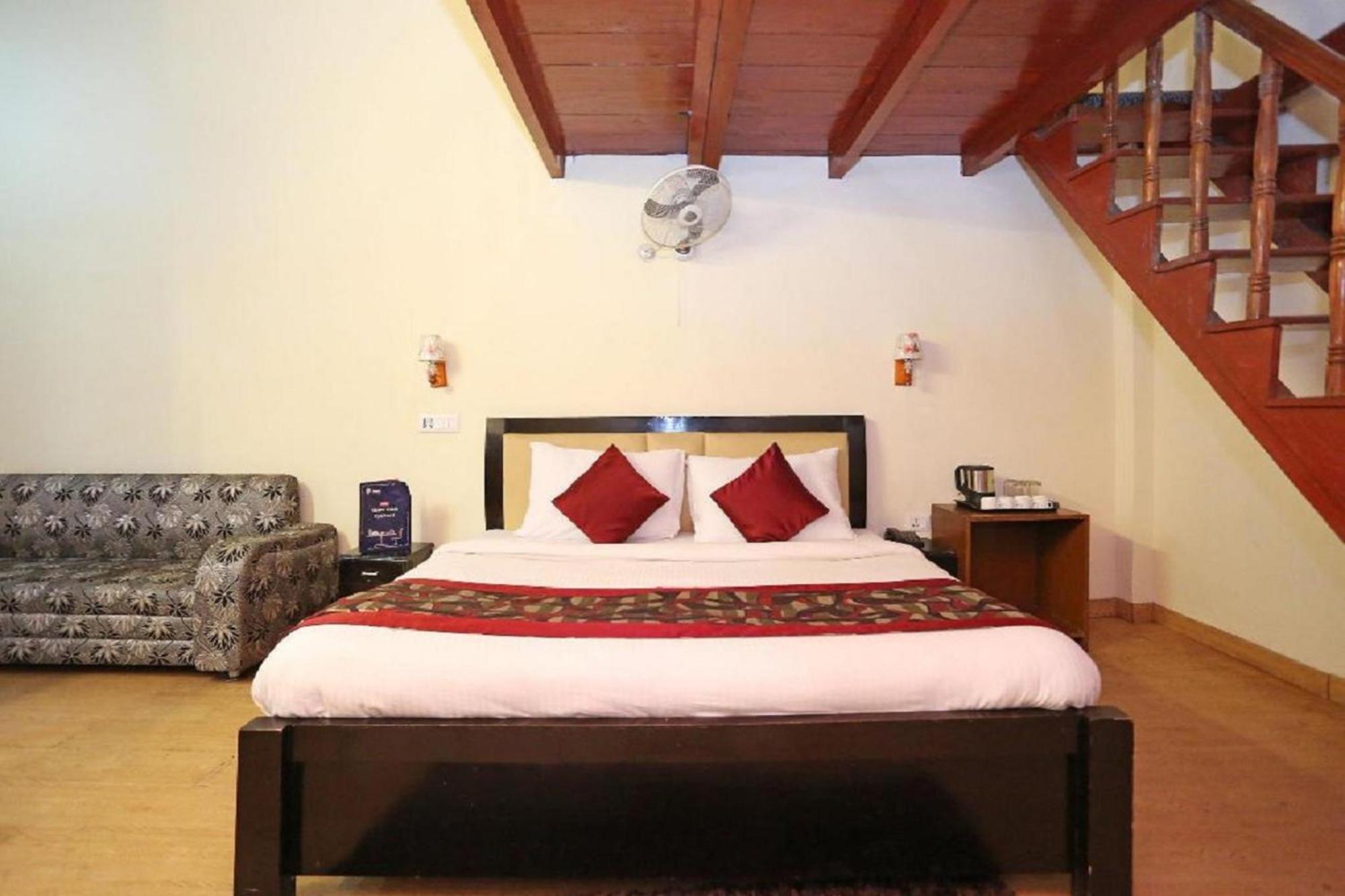 Goroomgo Moon Nainital Near Naini Lake - Parking & Lift Facilities -Hygiene And Spacious Room - Best Seller ภายนอก รูปภาพ