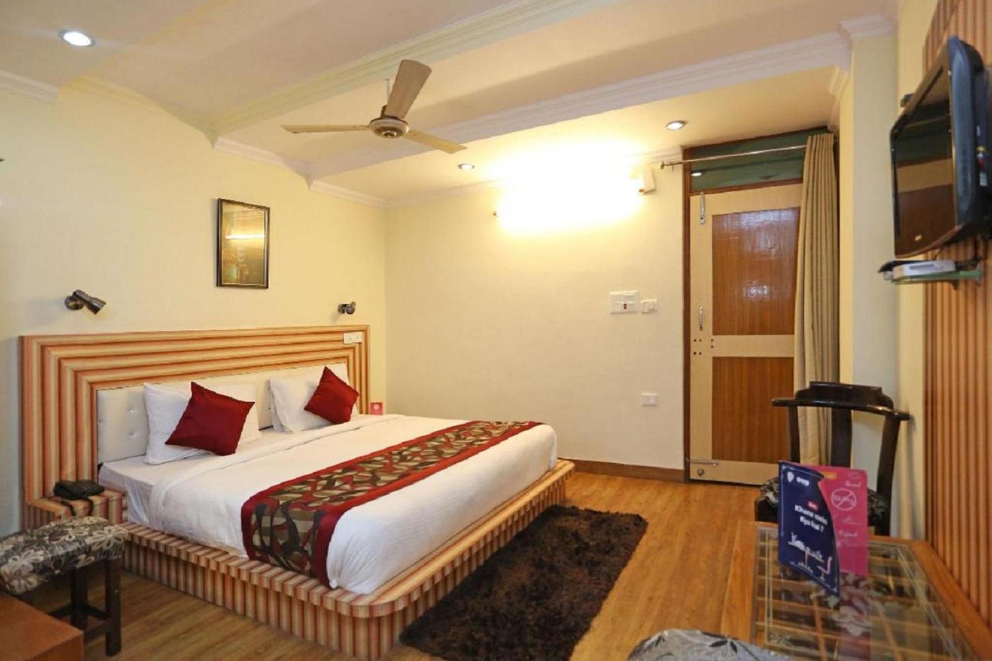 Goroomgo Moon Nainital Near Naini Lake - Parking & Lift Facilities -Hygiene And Spacious Room - Best Seller ภายนอก รูปภาพ