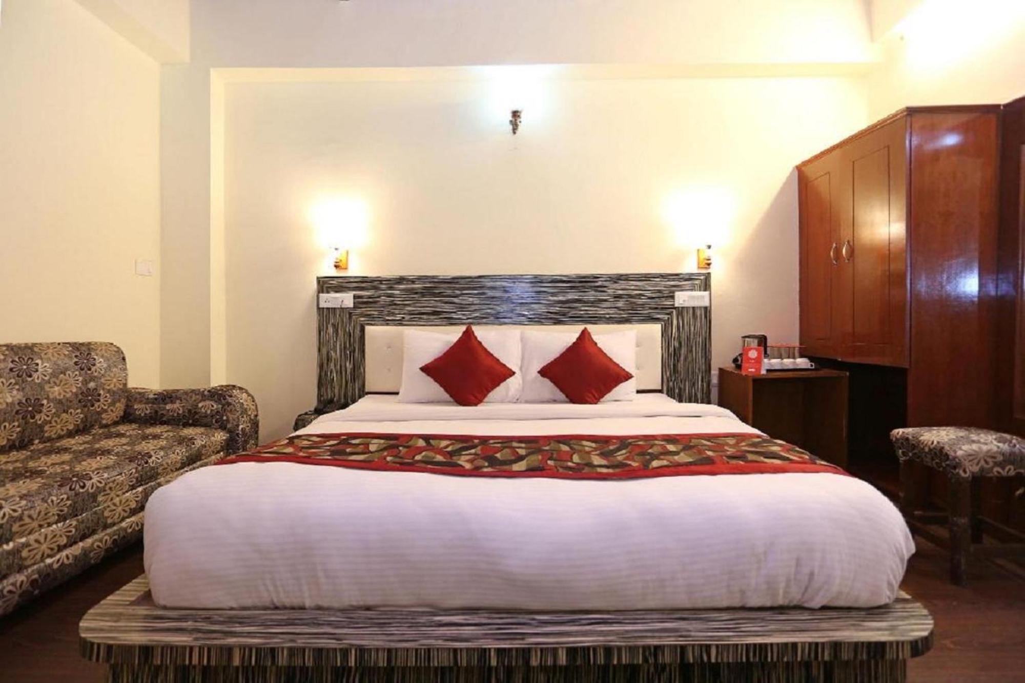 Goroomgo Moon Nainital Near Naini Lake - Parking & Lift Facilities -Hygiene And Spacious Room - Best Seller ภายนอก รูปภาพ