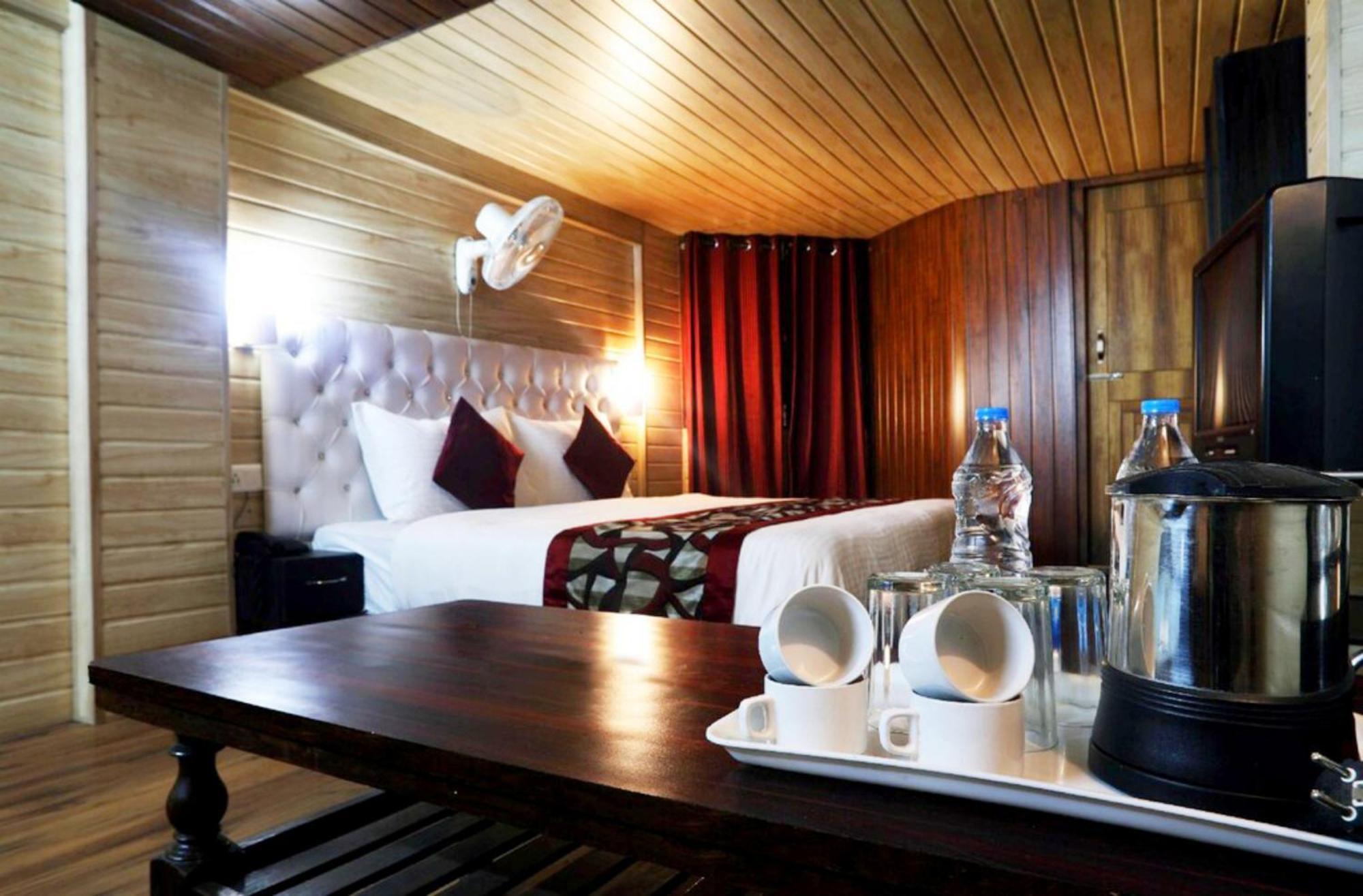 Goroomgo Moon Nainital Near Naini Lake - Parking & Lift Facilities -Hygiene And Spacious Room - Best Seller ภายนอก รูปภาพ